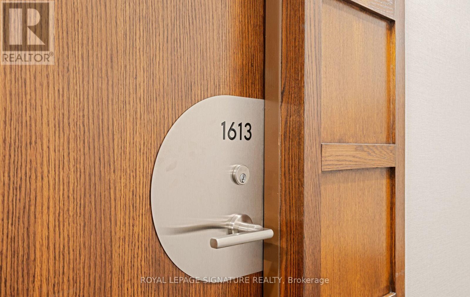 1613 - 2083 Lake Shore Boulevard W, Toronto, Ontario  M8V 4G2 - Photo 9 - W12306999