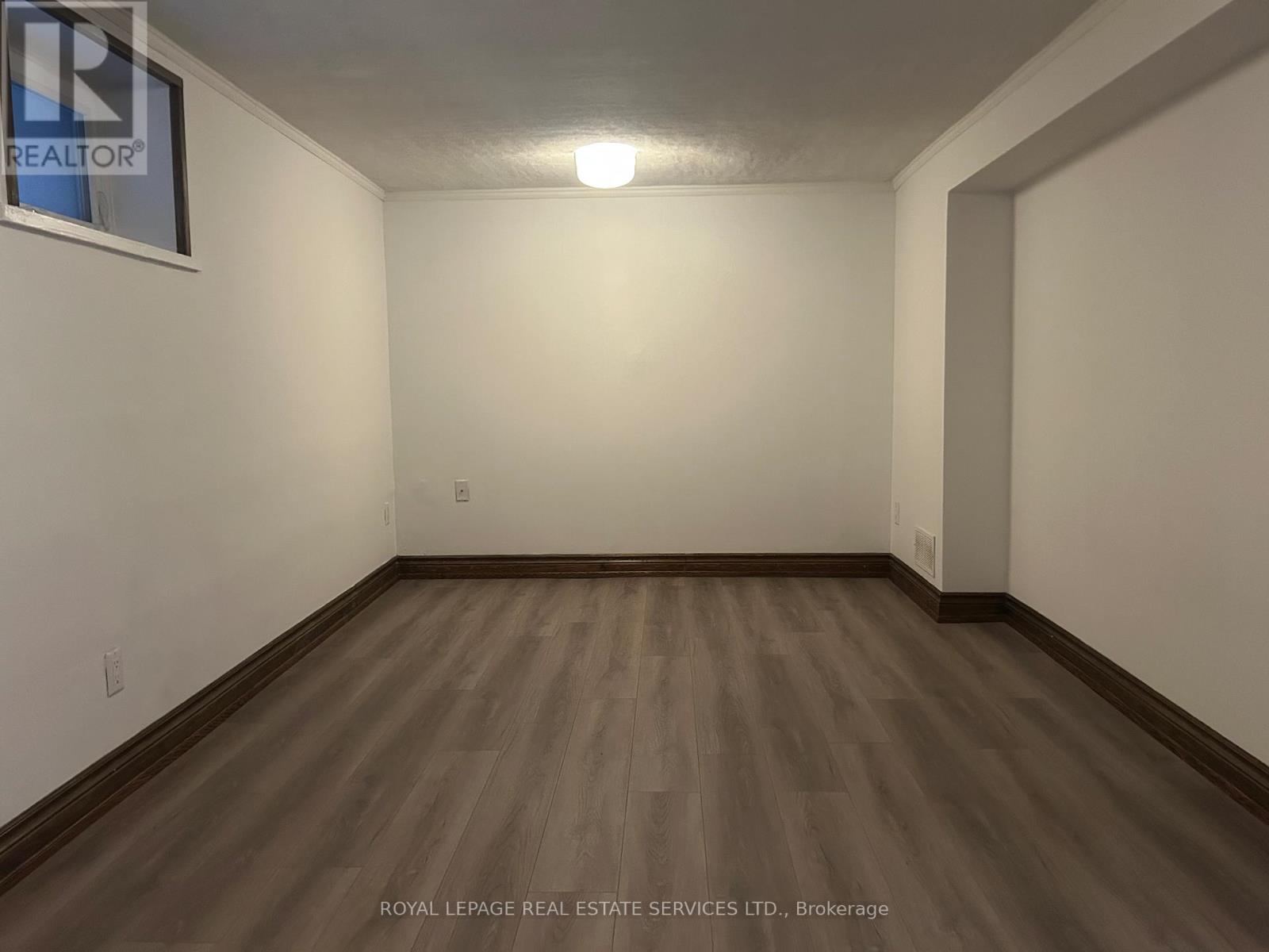 L - 212 Clinton Street, Toronto, Ontario  M6G 2Y5 - Photo 11 - C12307173