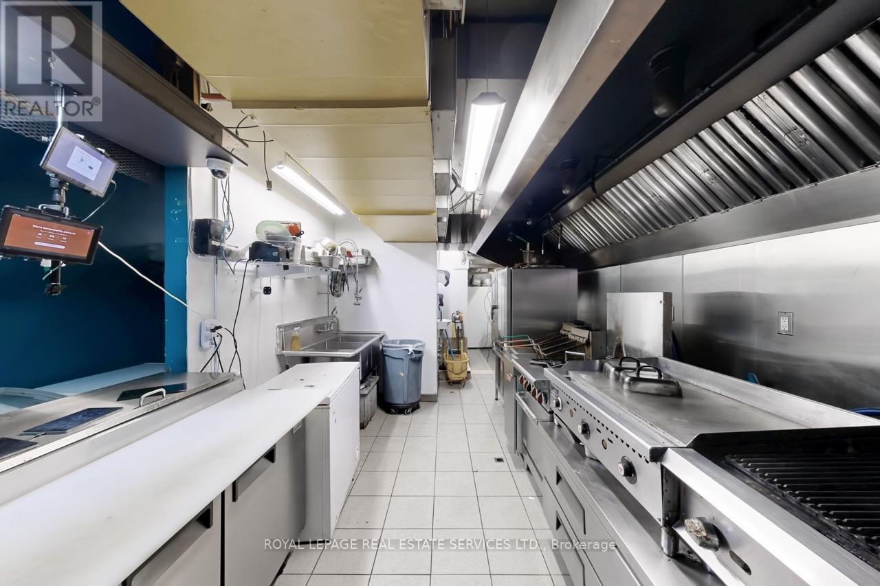 914 Bloor Street W, Toronto (Palmerston-Little Italy), Ontario  M6H 1L1 - Photo 15 - C12307199