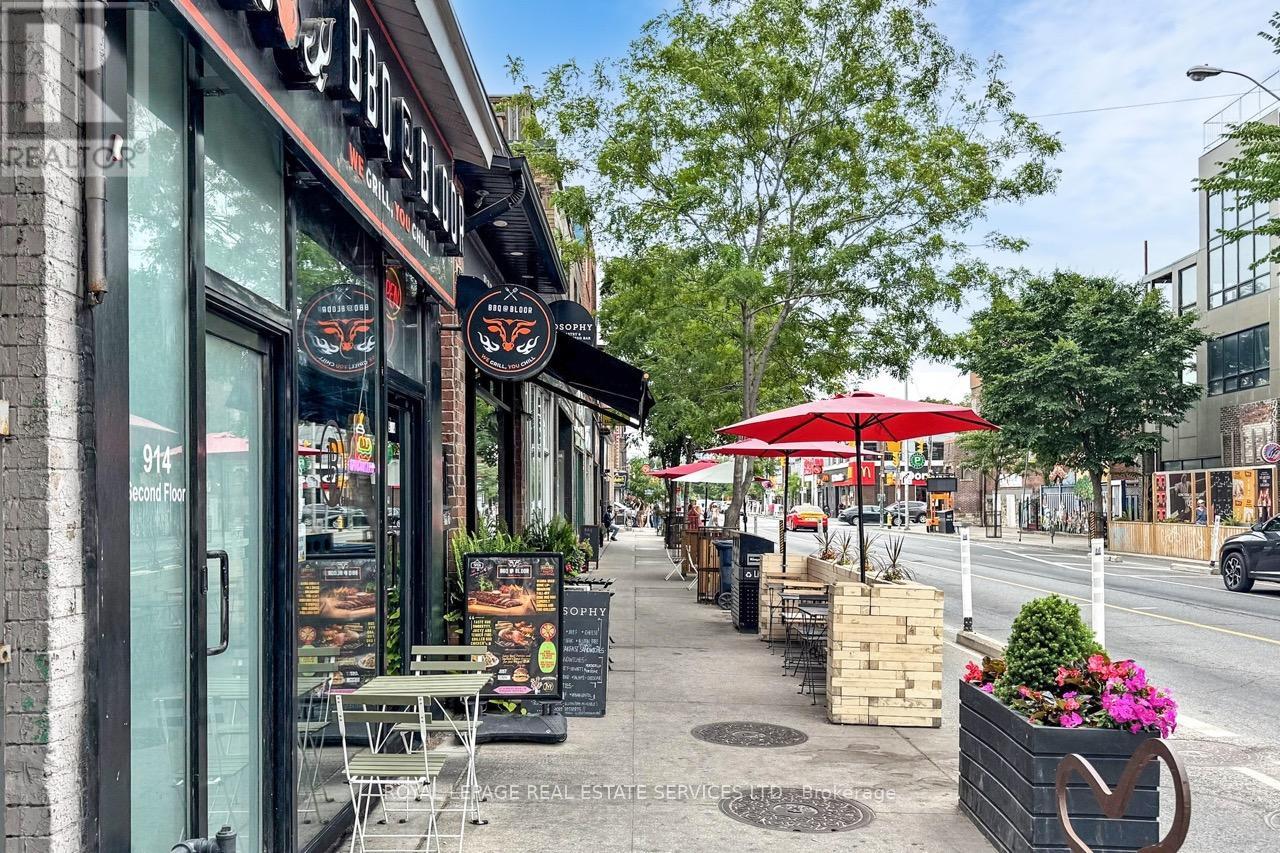 914 Bloor Street W, Toronto (Palmerston-Little Italy), Ontario  M6H 1L1 - Photo 4 - C12307199