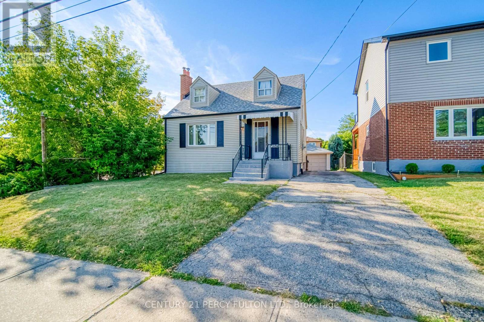 Property at 3184 ST CLAIR AVENUE E image 2