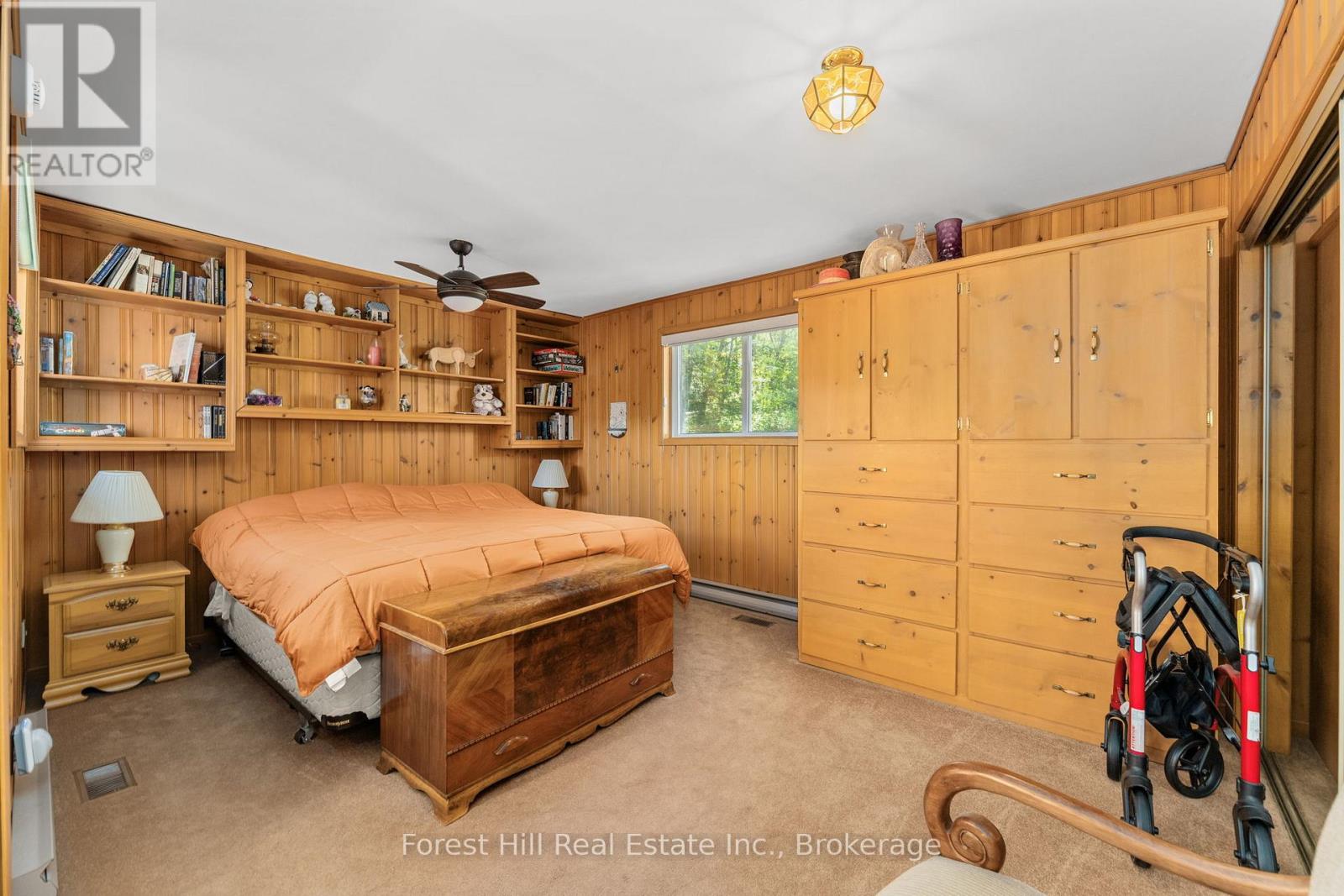 1062 Pine Lake Road, Gravenhurst, Ontario  P1P 1R2 - Photo 12 - X12305996