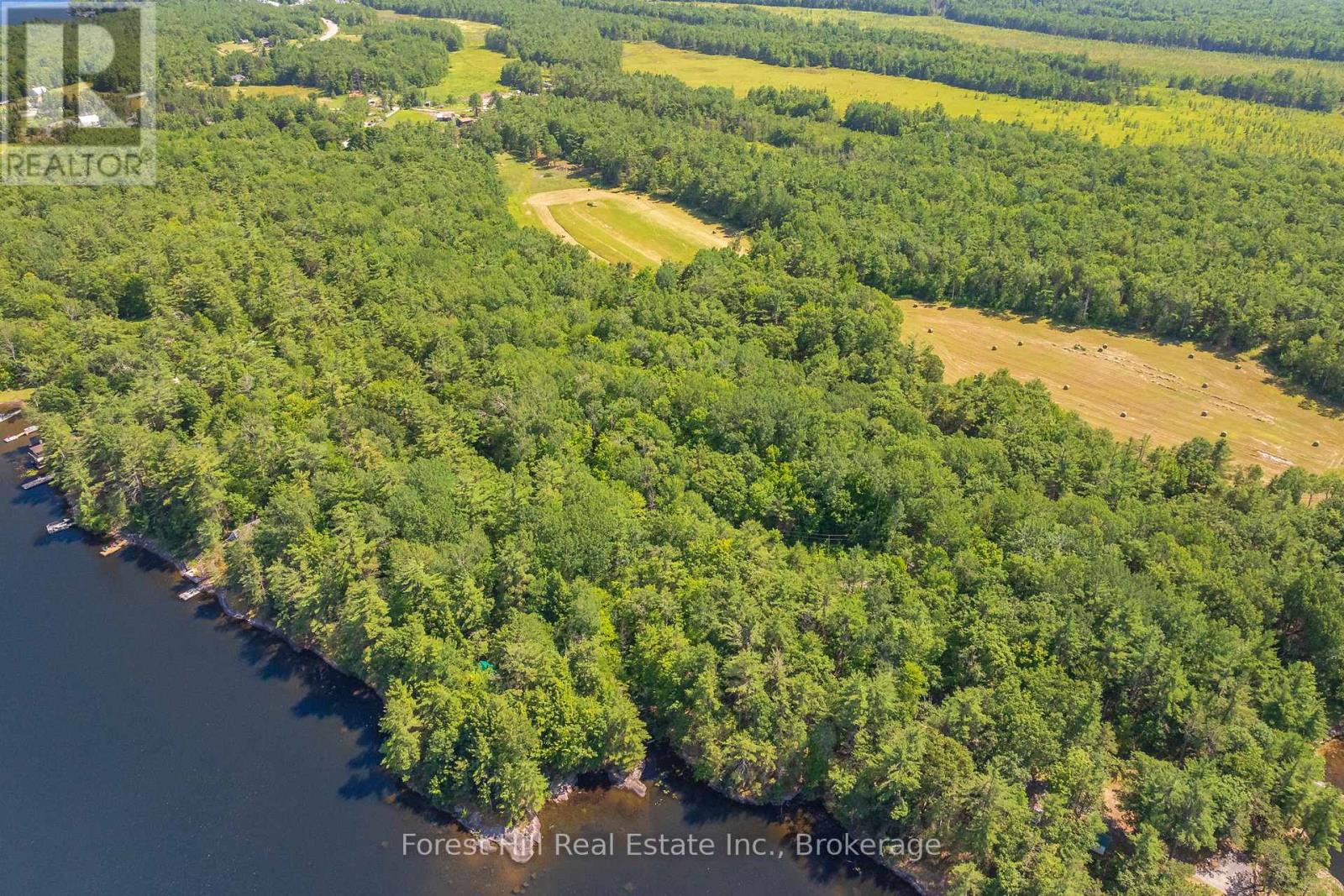 1062 Pine Lake Road, Gravenhurst, Ontario  P1P 1R2 - Photo 46 - X12305996