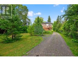 8 MUSTARD STREET, Uxbridge, Ontario