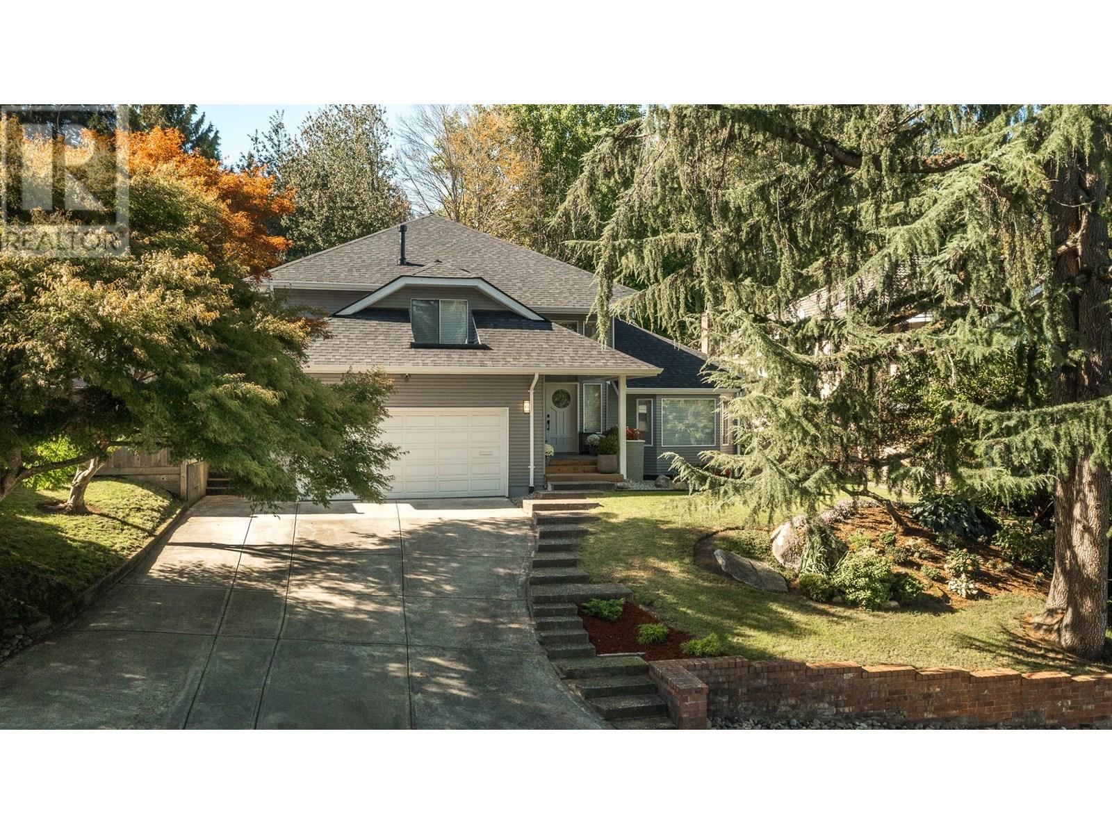 Property at 45 PARKGROVE CRESCENT image 1