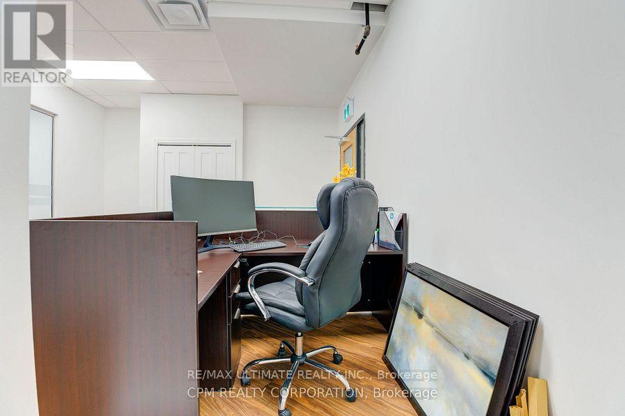 206 - 3485 Rebecca Street, Oakville, Ontario  L6L 0E3 - Photo 4 - W12307192