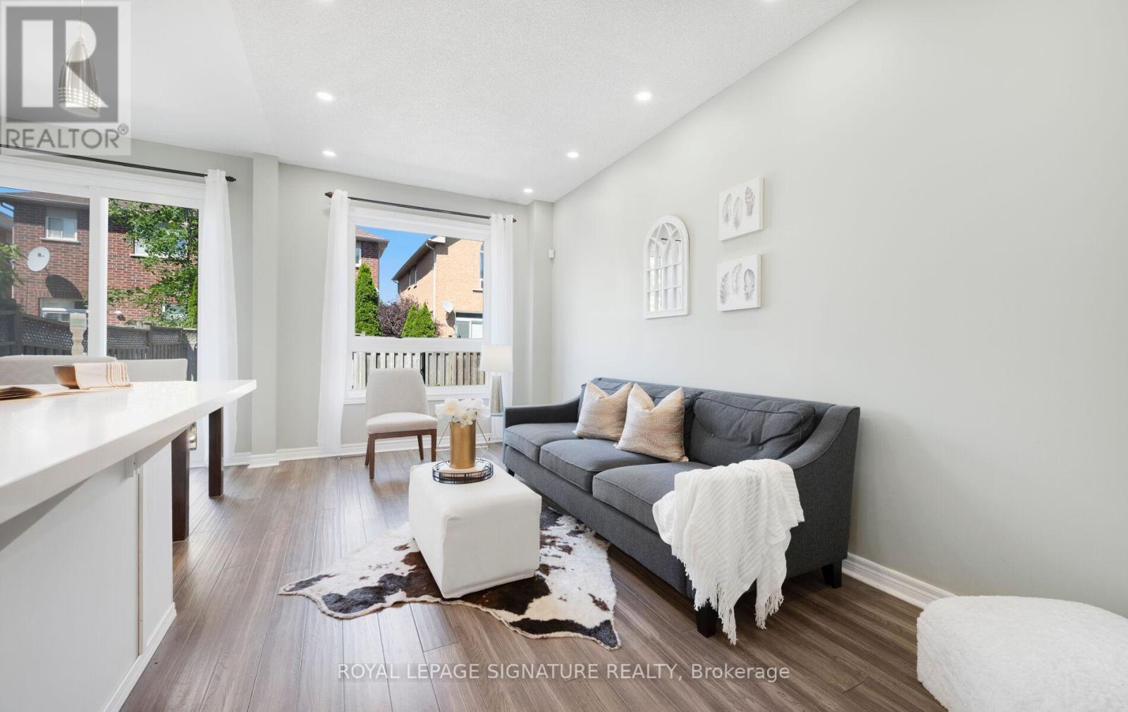 5675 Raleigh Street, Mississauga, Ontario  L5M 7E6 - Photo 10 - W12307216