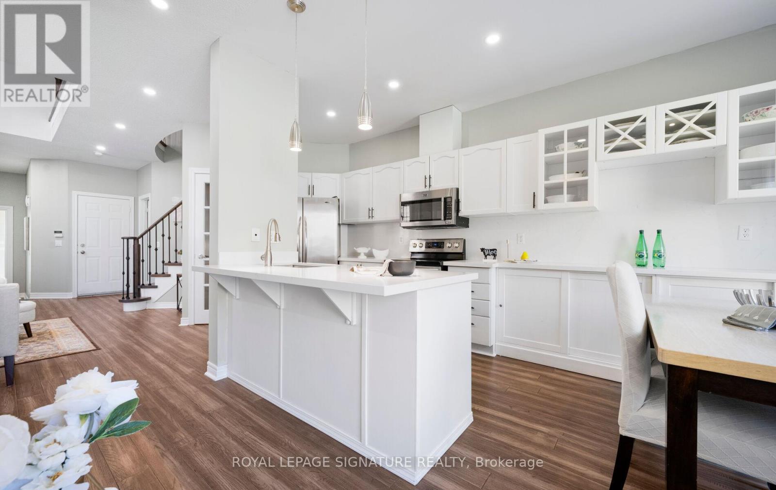 5675 Raleigh Street, Mississauga, Ontario  L5M 7E6 - Photo 17 - W12307216