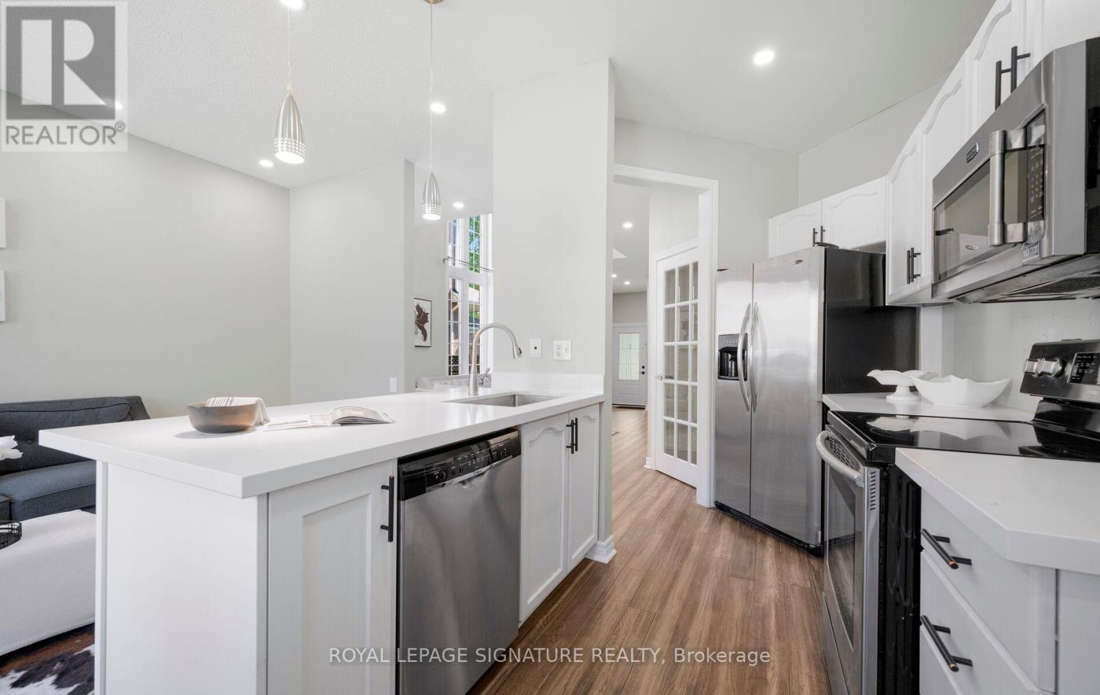 5675 Raleigh Street, Mississauga, Ontario  L5M 7E6 - Photo 20 - W12307216