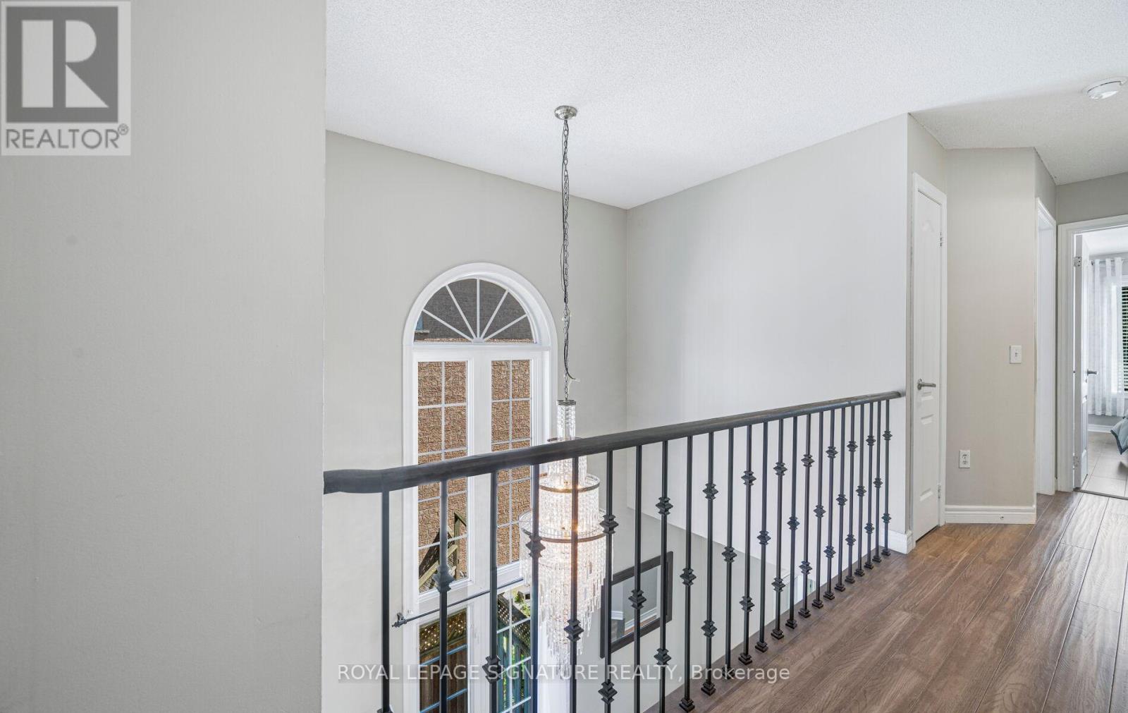 5675 Raleigh Street, Mississauga, Ontario  L5M 7E6 - Photo 24 - W12307216