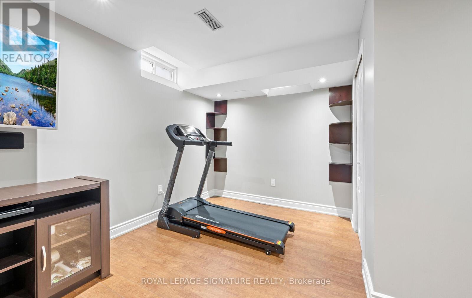 5675 Raleigh Street, Mississauga, Ontario  L5M 7E6 - Photo 37 - W12307216