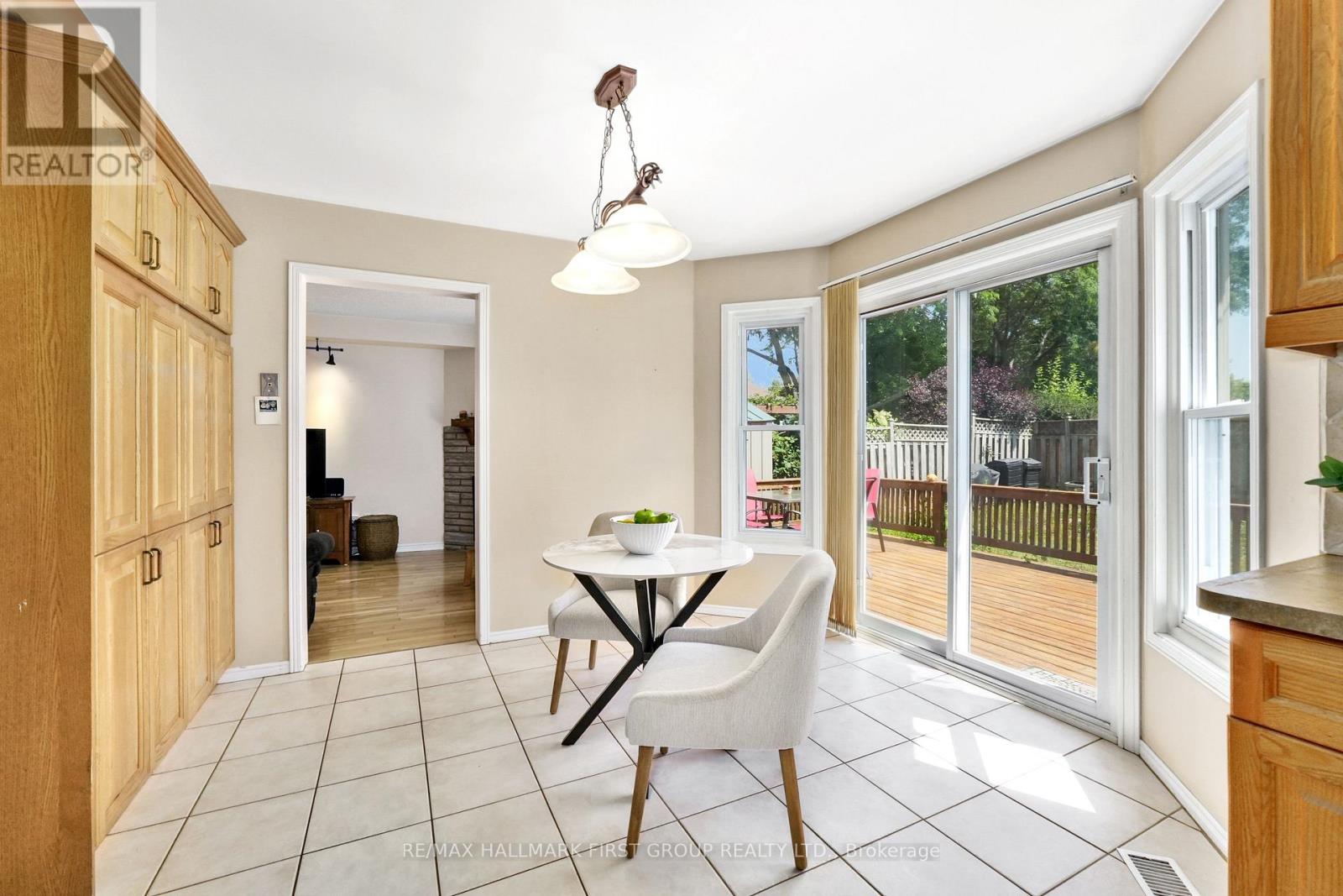 120 Sutherland Crescent, Cobourg, Ontario  K9A 5L1 - Photo 14 - X12307219