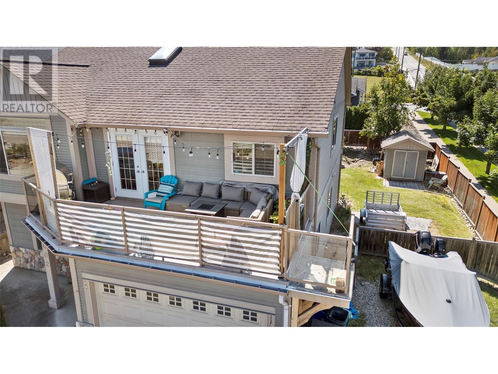 Property at 1002 14 Avenue SE image 5