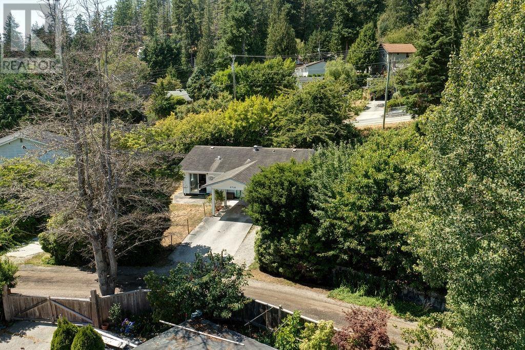 Property at 5718 TRAIL AVENUE image 2