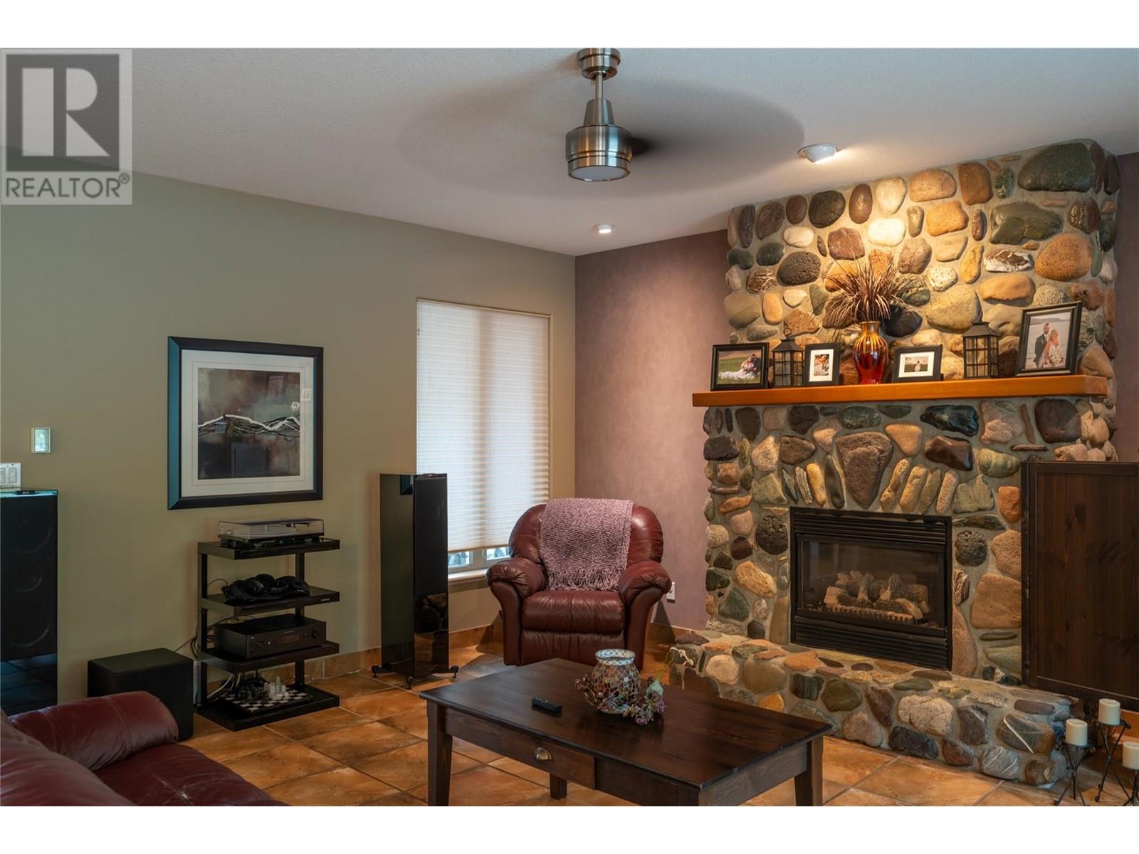 585 Coyote Drive, Kamloops, British Columbia  V2C 6T9 - Photo 14 - 10356232