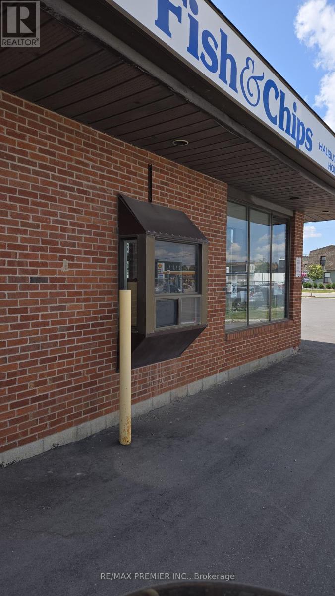 1 - 17 Russell Street W, Kawartha Lakes, Ontario  K9V 2W5 - Photo 12 - X12277400