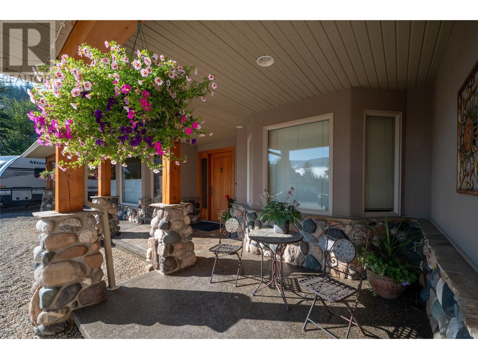 585 Coyote Drive, Kamloops, British Columbia  V2C 6T9 - Photo 44 - 10356232