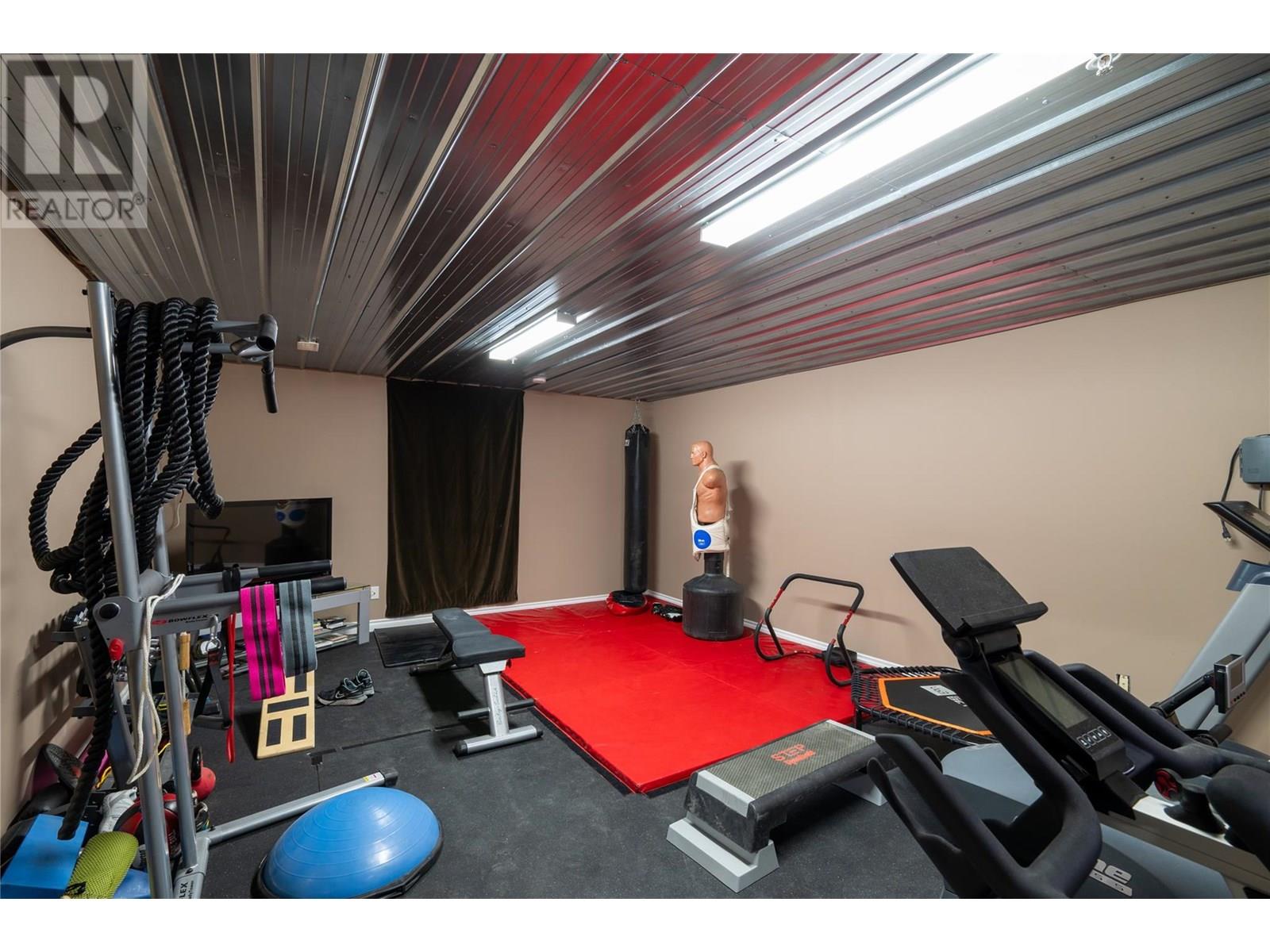 585 Coyote Drive, Kamloops, British Columbia  V2C 6T9 - Photo 39 - 10356232