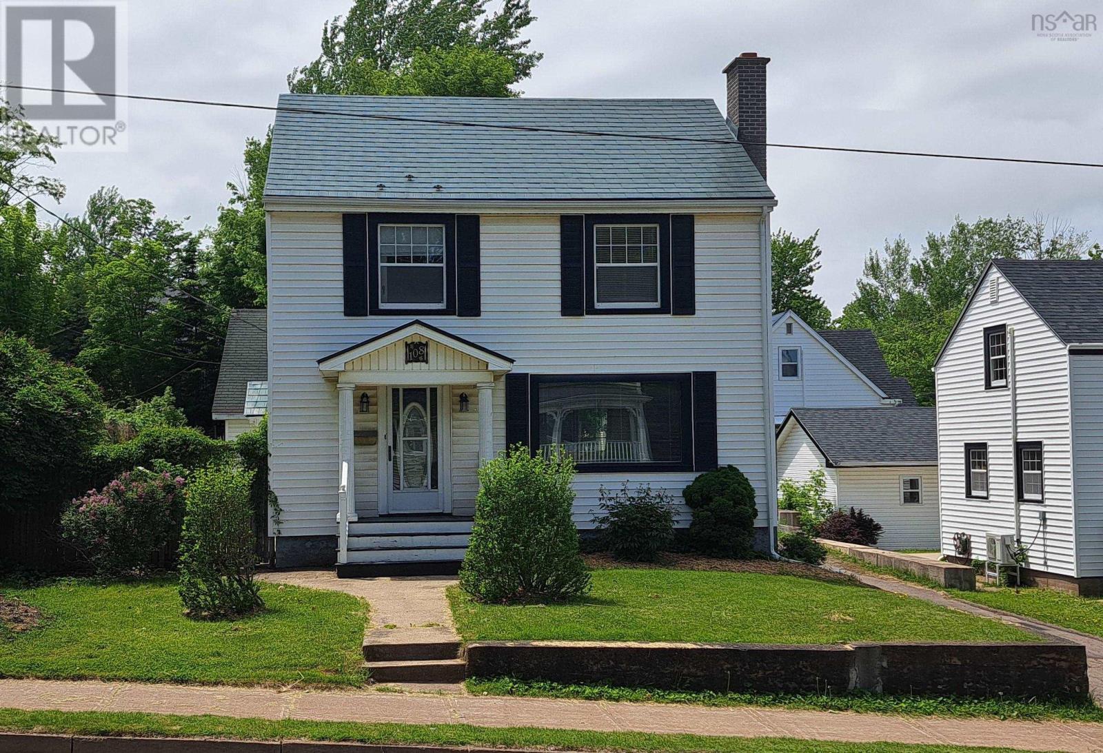 108 Young Street, Truro, Nova Scotia  B2N 3X1 - Photo 1 - 202514350