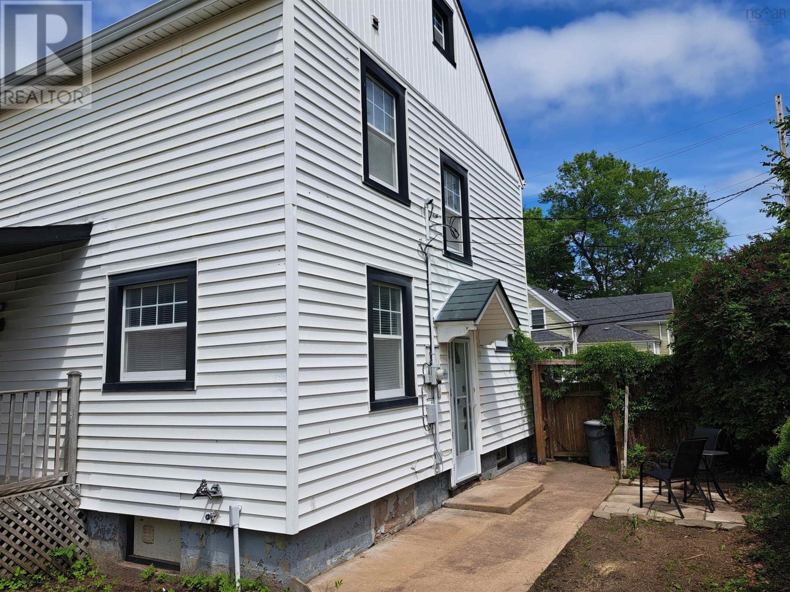 108 Young Street, Truro, Nova Scotia  B2N 3X1 - Photo 4 - 202514350