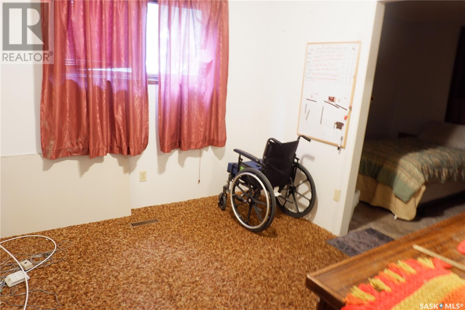 235 King Street, Coronach, Saskatchewan  S0H 0Z0 - Photo 12 - SK013032