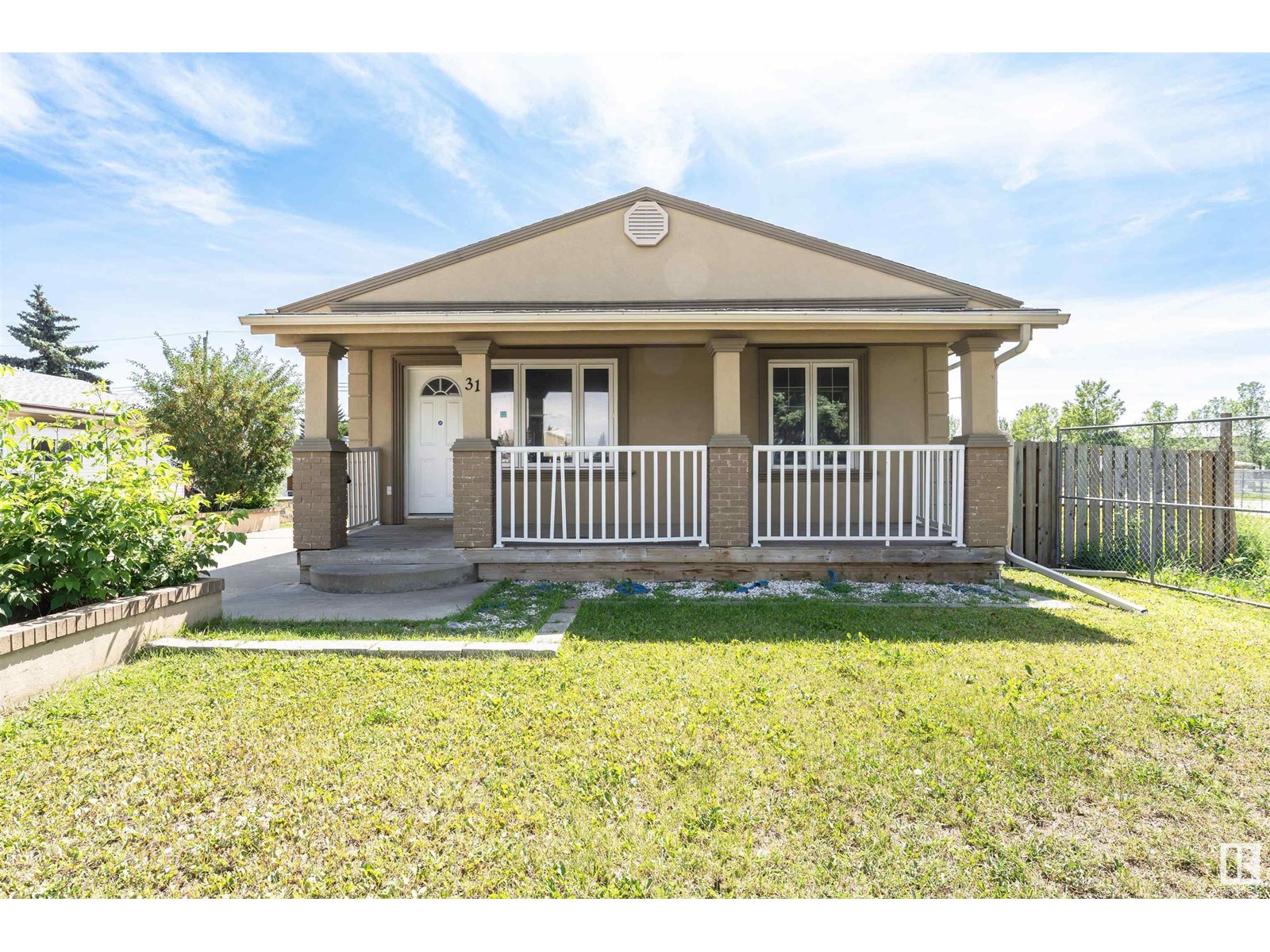 Property at 16431 97 AV NW image 1