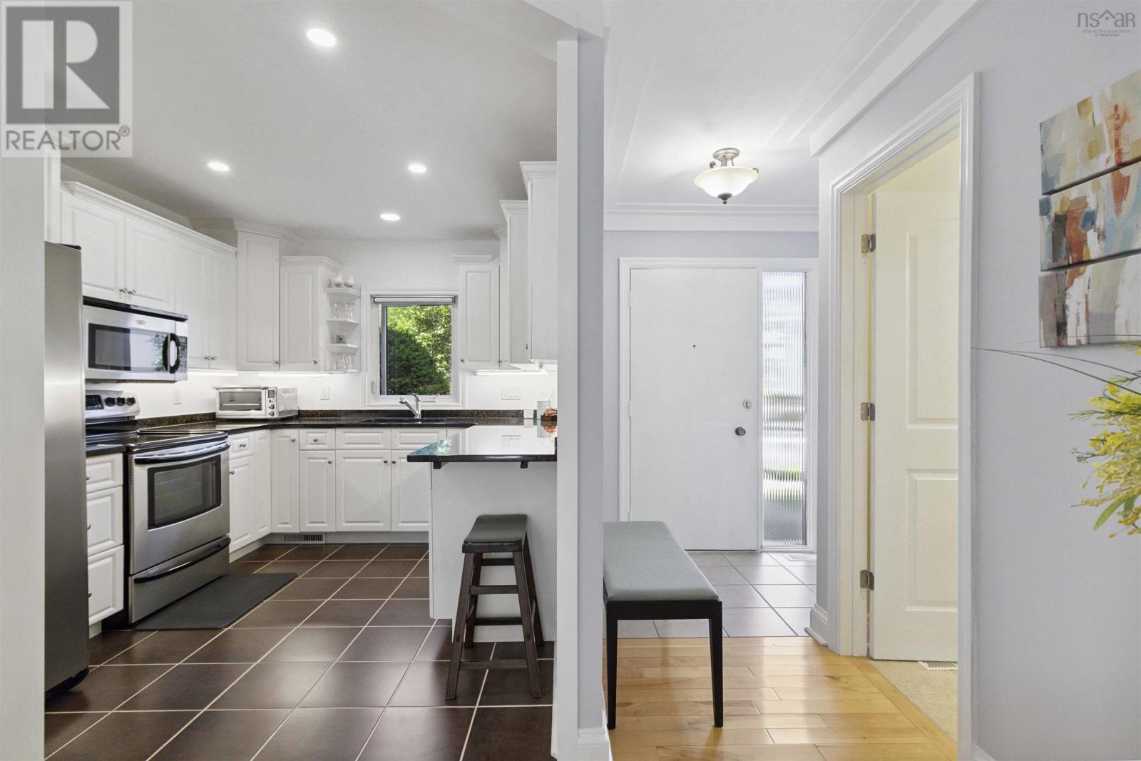 Property at 11 Westridge Drive image 4