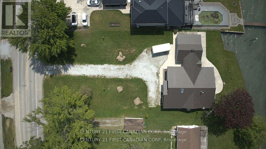 3877 St Clair Parkway, St. Clair, Ontario  N0P 2B0 - Photo 12 - X12307355