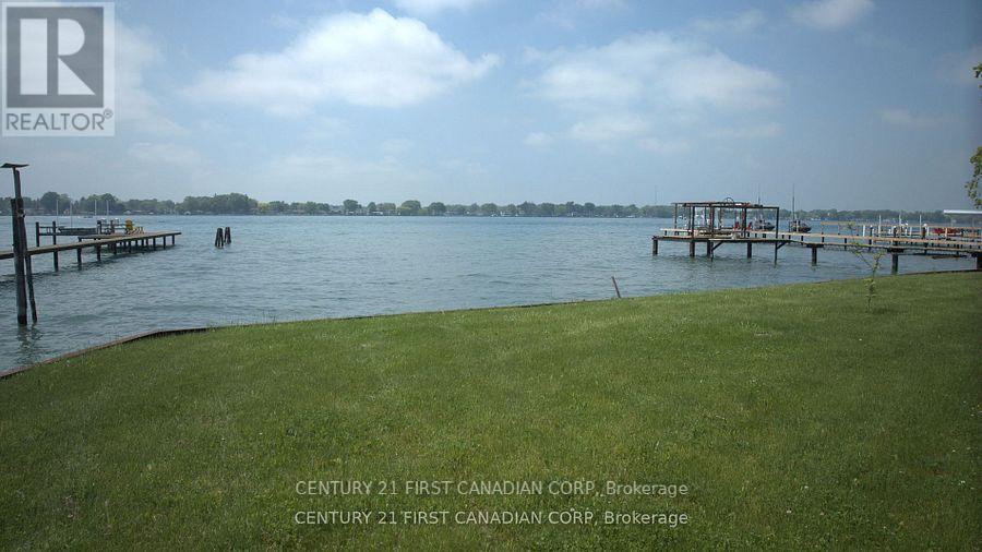 3877 St Clair Parkway, St. Clair, Ontario  N0P 2B0 - Photo 15 - X12307355