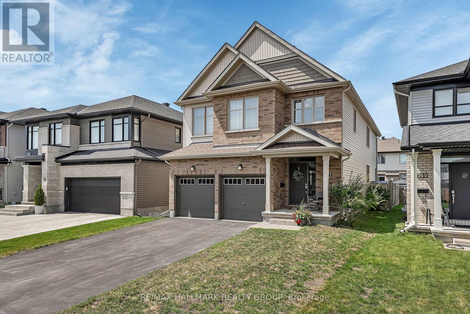 Property at 271 MOUNT NEBO WAY image 2