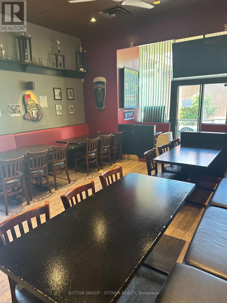 2201 Arch Street, Ottawa, Ontario  K1G 3A2 - Photo 14 - X12307446