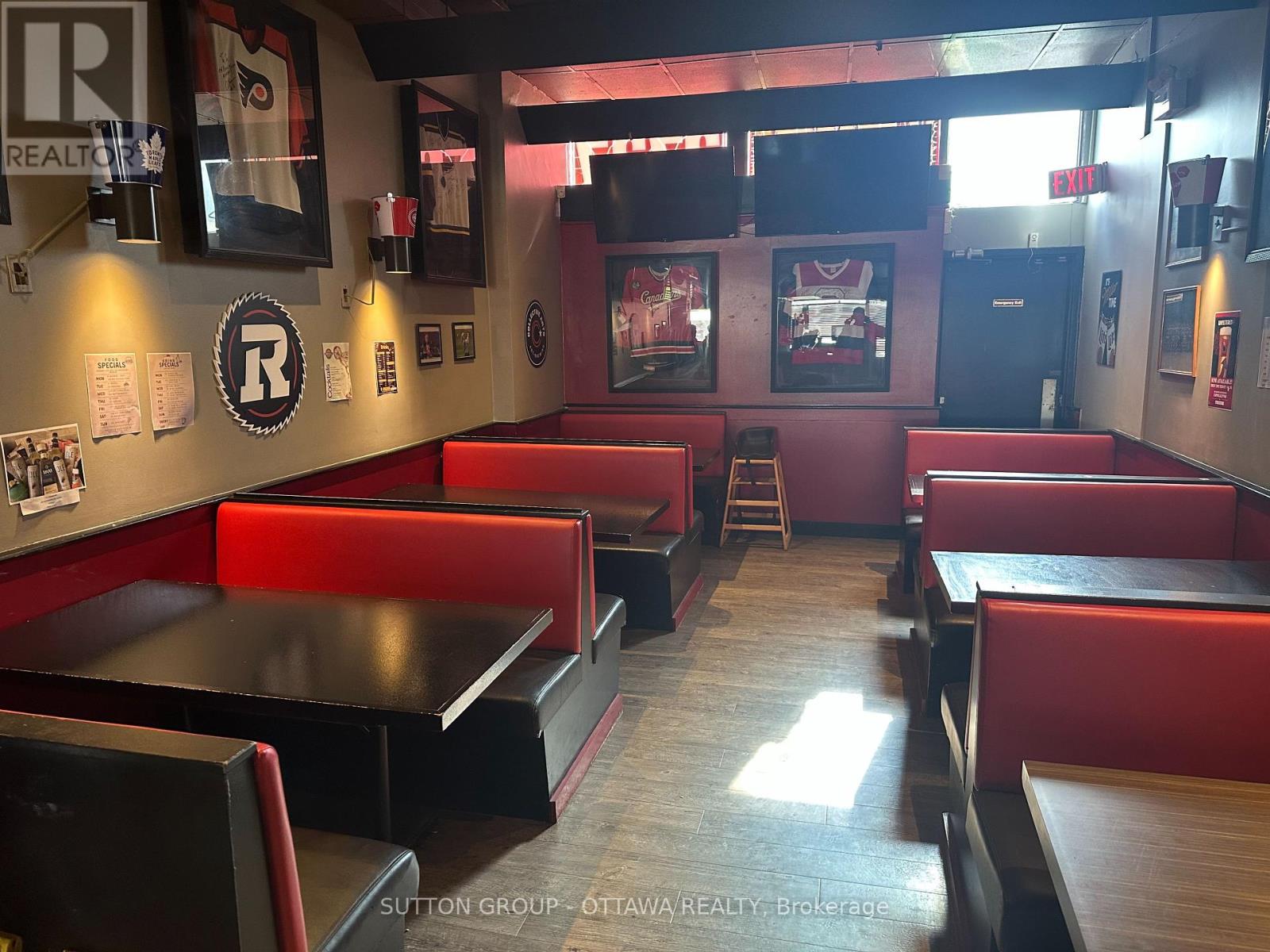 2201 Arch Street, Ottawa, Ontario  K1G 3A2 - Photo 8 - X12307446