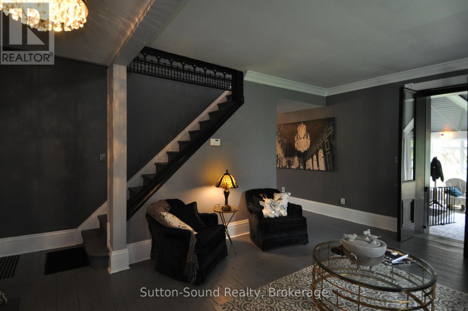 382105 17 Concession, Georgian Bluffs, Ontario  N0H 2T0 - Photo 11 - X12154628