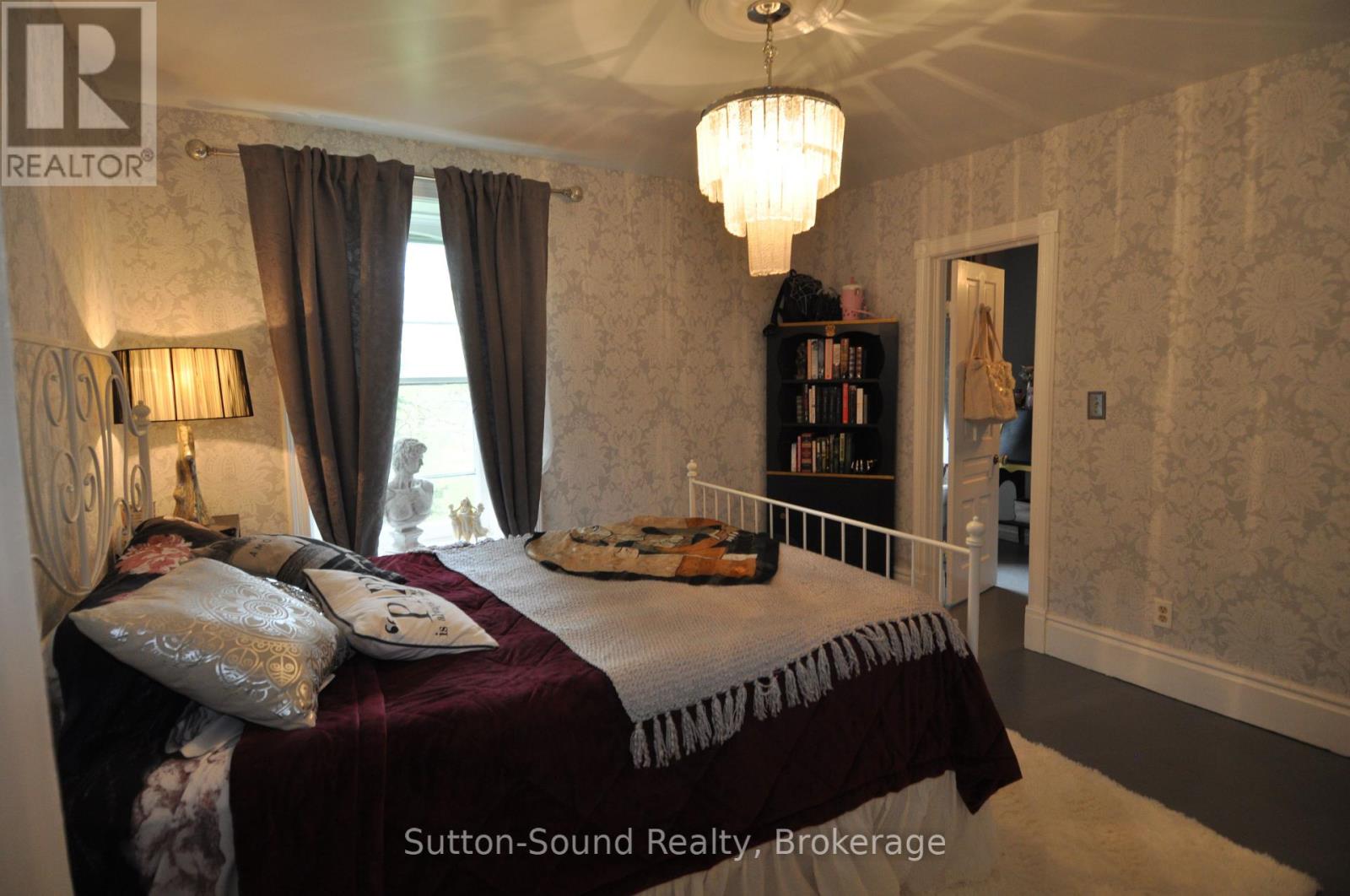 382105 17 Concession, Georgian Bluffs, Ontario  N0H 2T0 - Photo 15 - X12154628