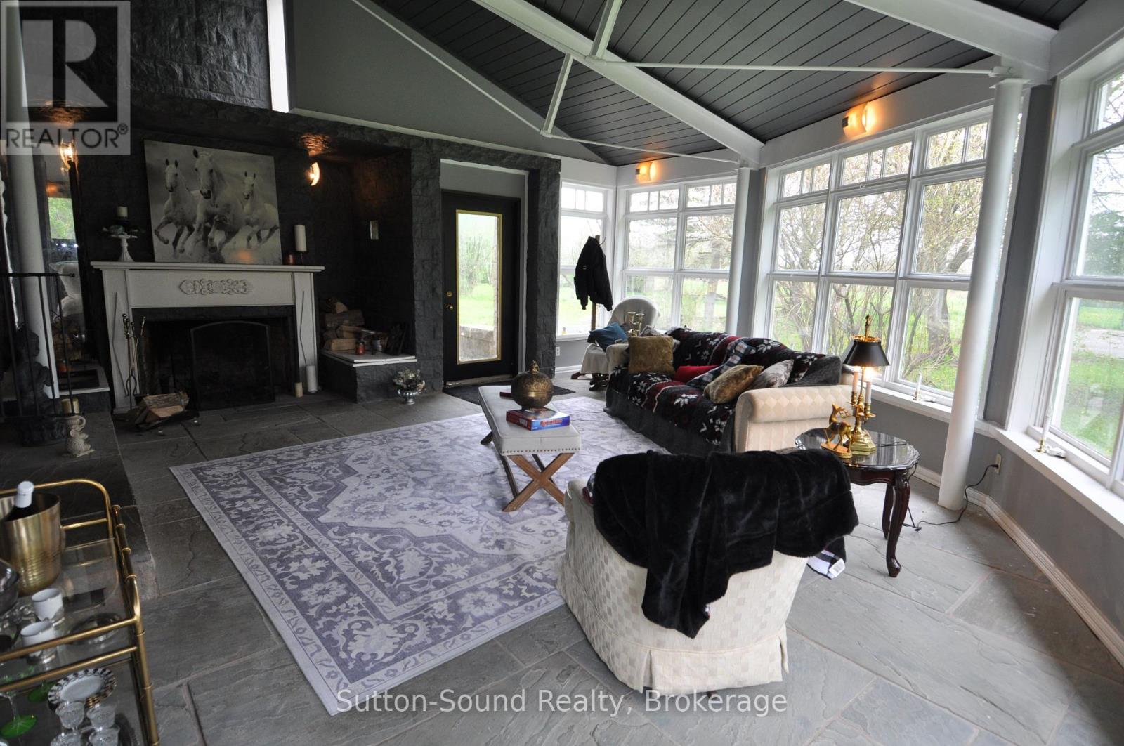 382105 17 Concession, Georgian Bluffs, Ontario  N0H 2T0 - Photo 12 - X12154628