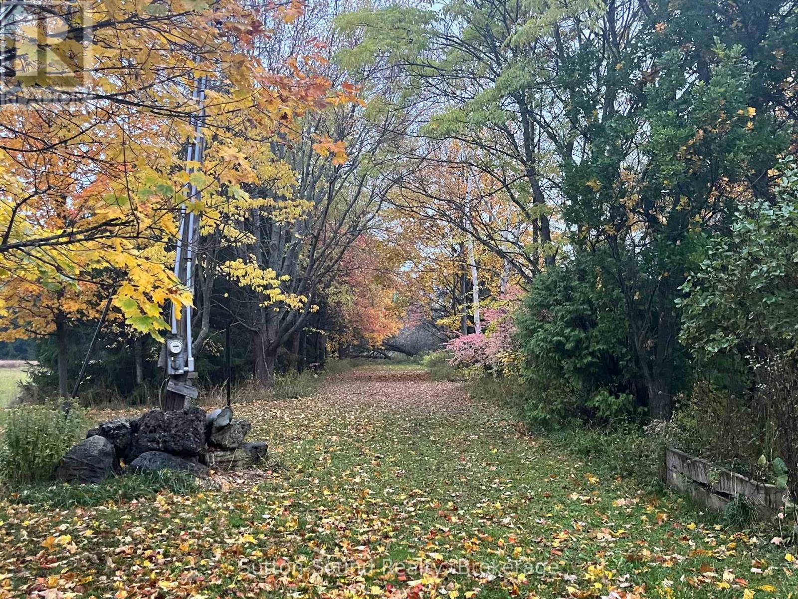 382105 17 Concession, Georgian Bluffs, Ontario  N0H 2T0 - Photo 25 - X12154628