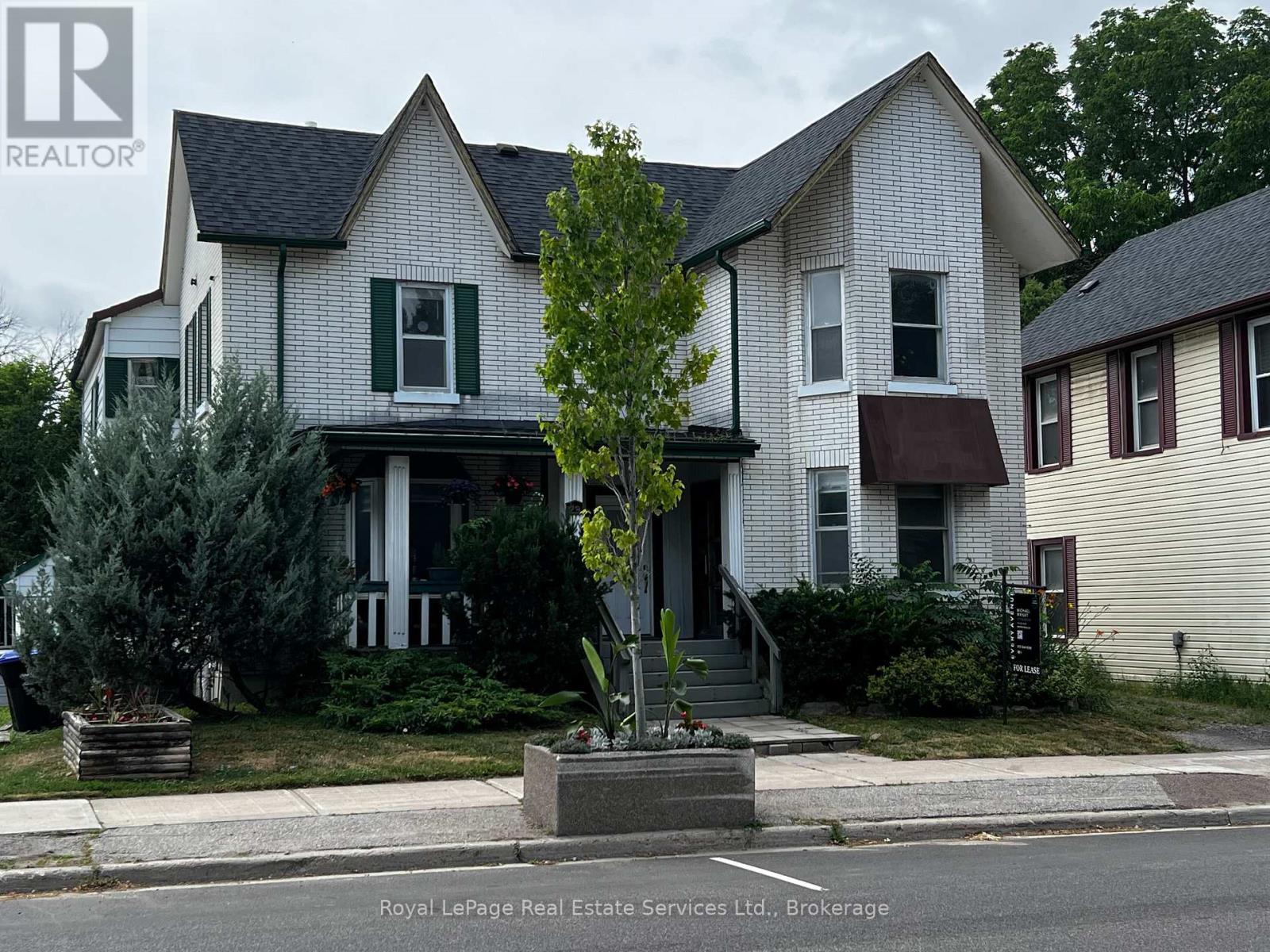 1 - 29 Queen Street W, Innisfil, Ontario  L0L 1L0 - Photo 2 - N12307413