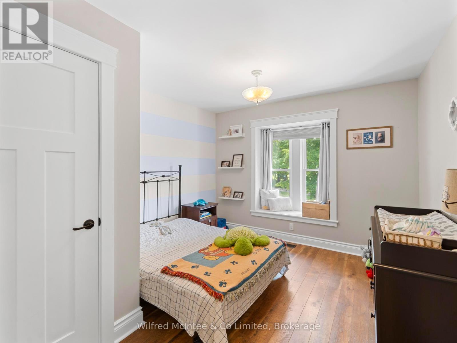 938 Old Durham Road, Brockton, Ontario  N0G 2V0 - Photo 17 - X12307440