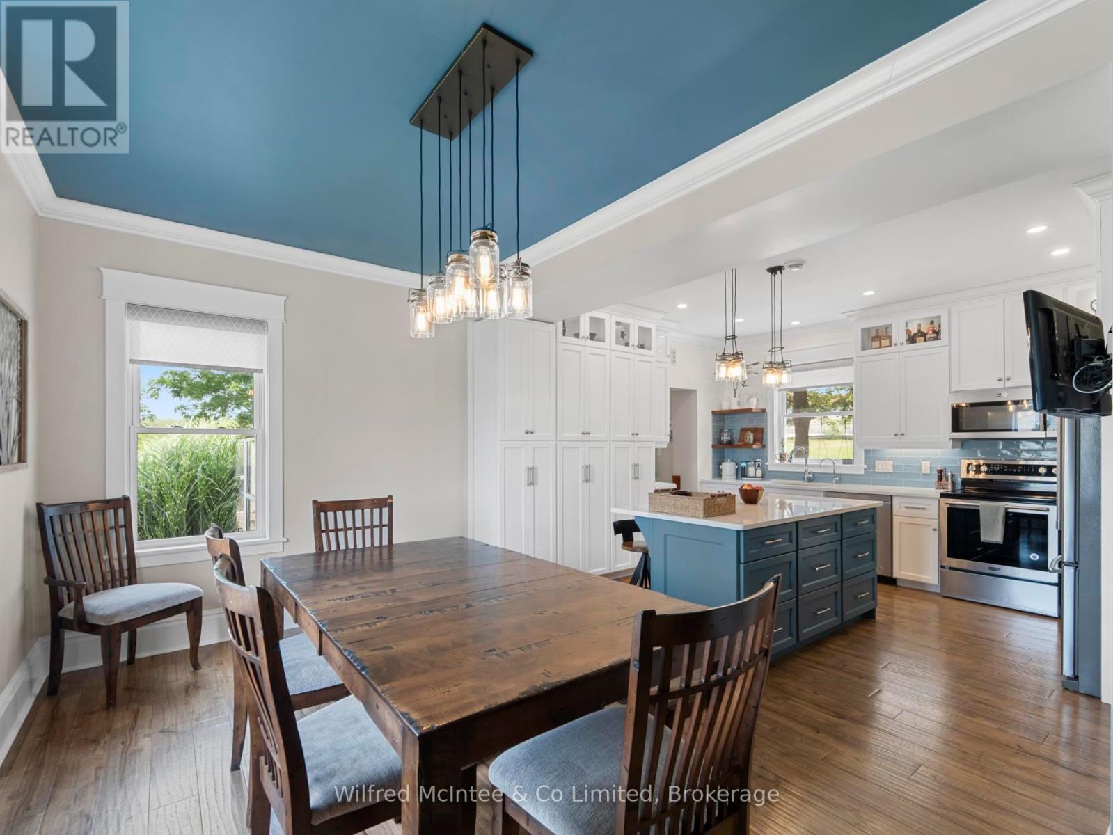 938 Old Durham Road, Brockton, Ontario  N0G 2V0 - Photo 46 - X12307440