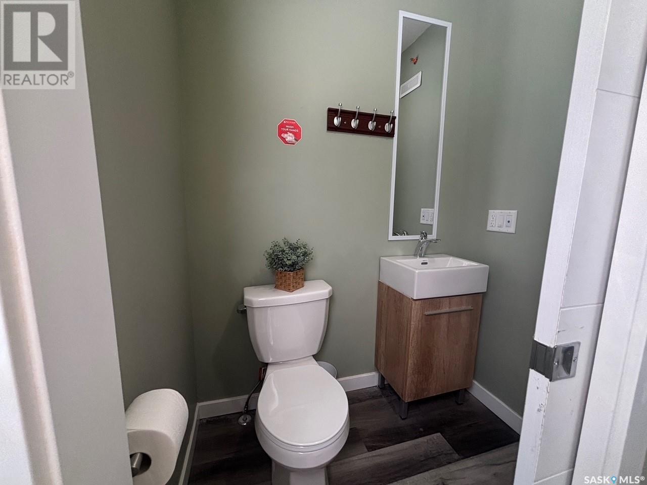 3030 Whitmore Avenue, Regina, Saskatchewan  S4S 1B8 - Photo 10 - SK013751