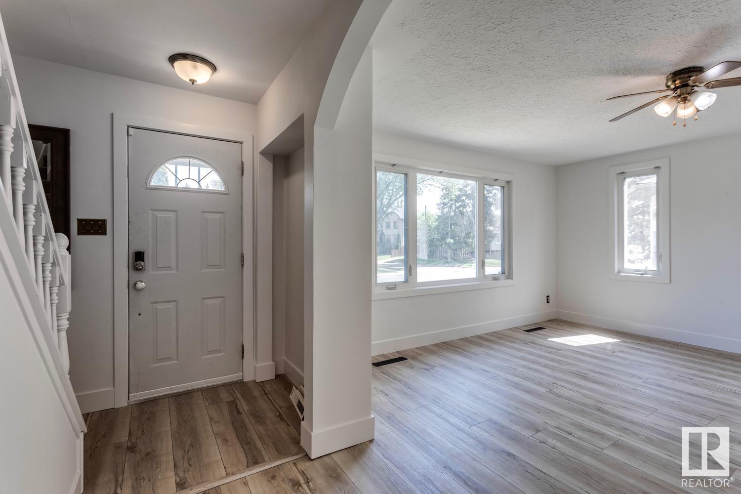 Property at 10208 79 ST NW image 4