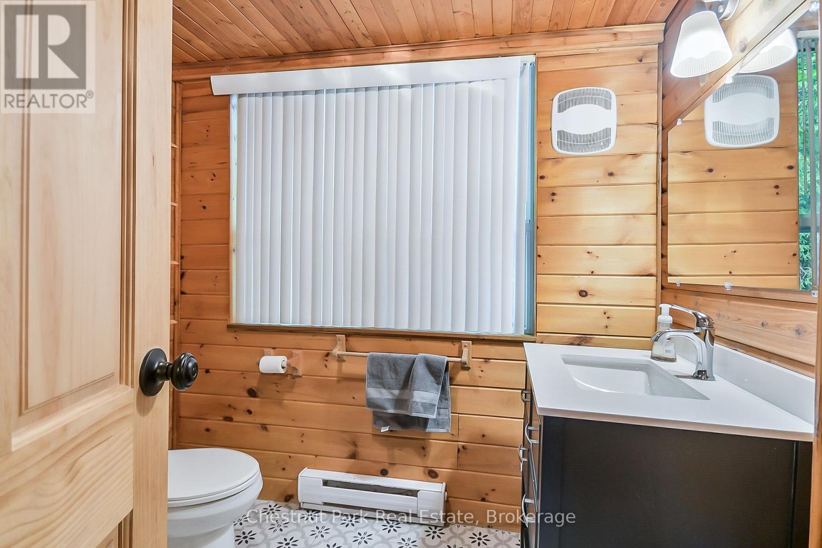 1002 Leech Lake Point Road, Bracebridge, Ontario  P1L 1X3 - Photo 11 - X12235959