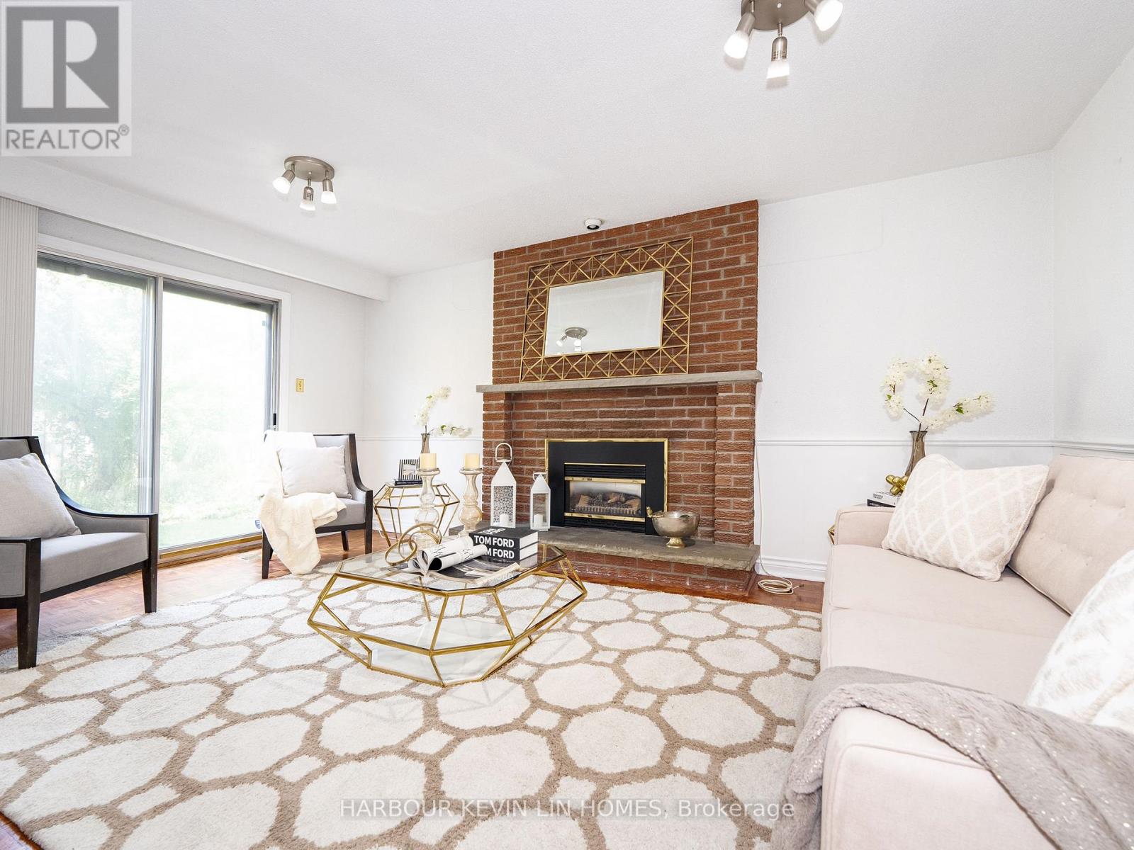 18 Whitman Street, Toronto, Ontario  M2M 3H8 - Photo 19 - C12307351