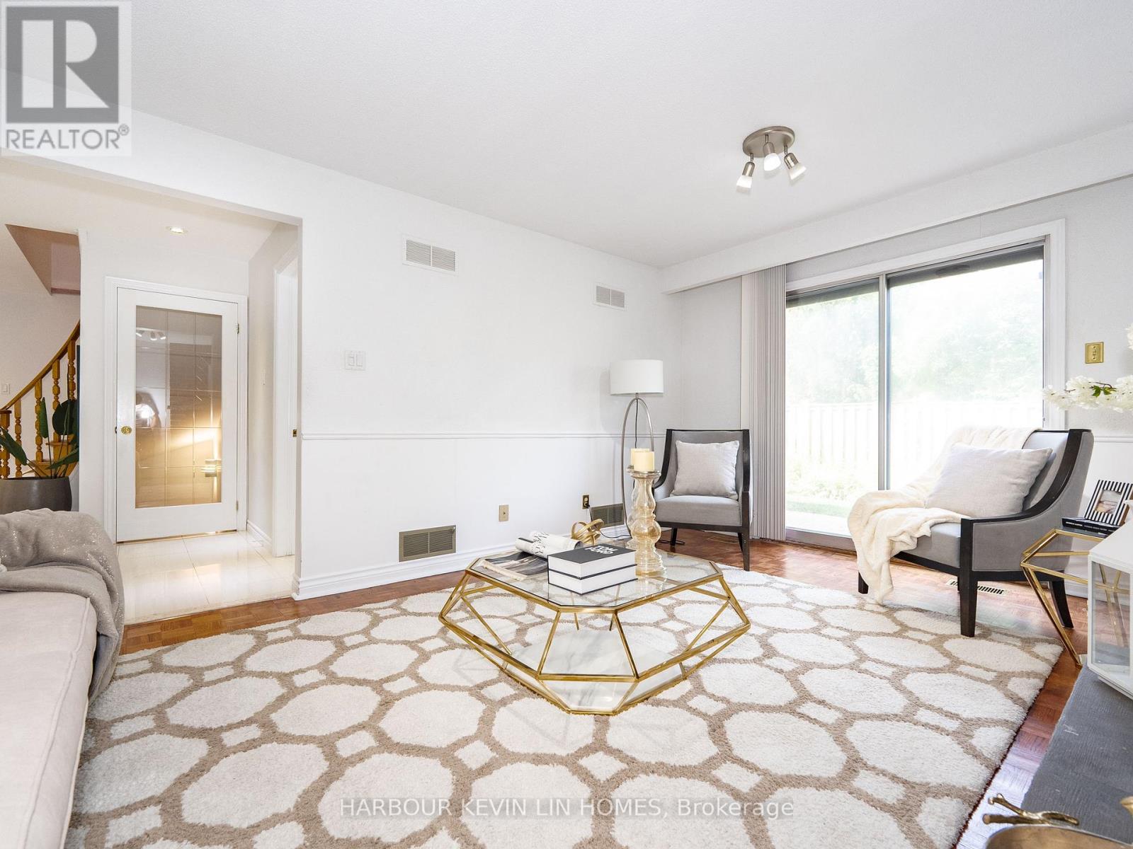 18 Whitman Street, Toronto, Ontario  M2M 3H8 - Photo 21 - C12307351