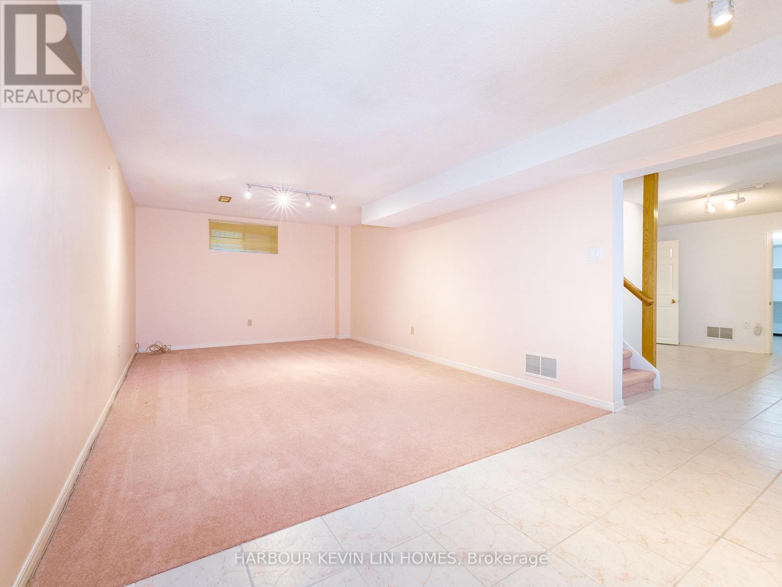 18 Whitman Street, Toronto, Ontario  M2M 3H8 - Photo 37 - C12307351