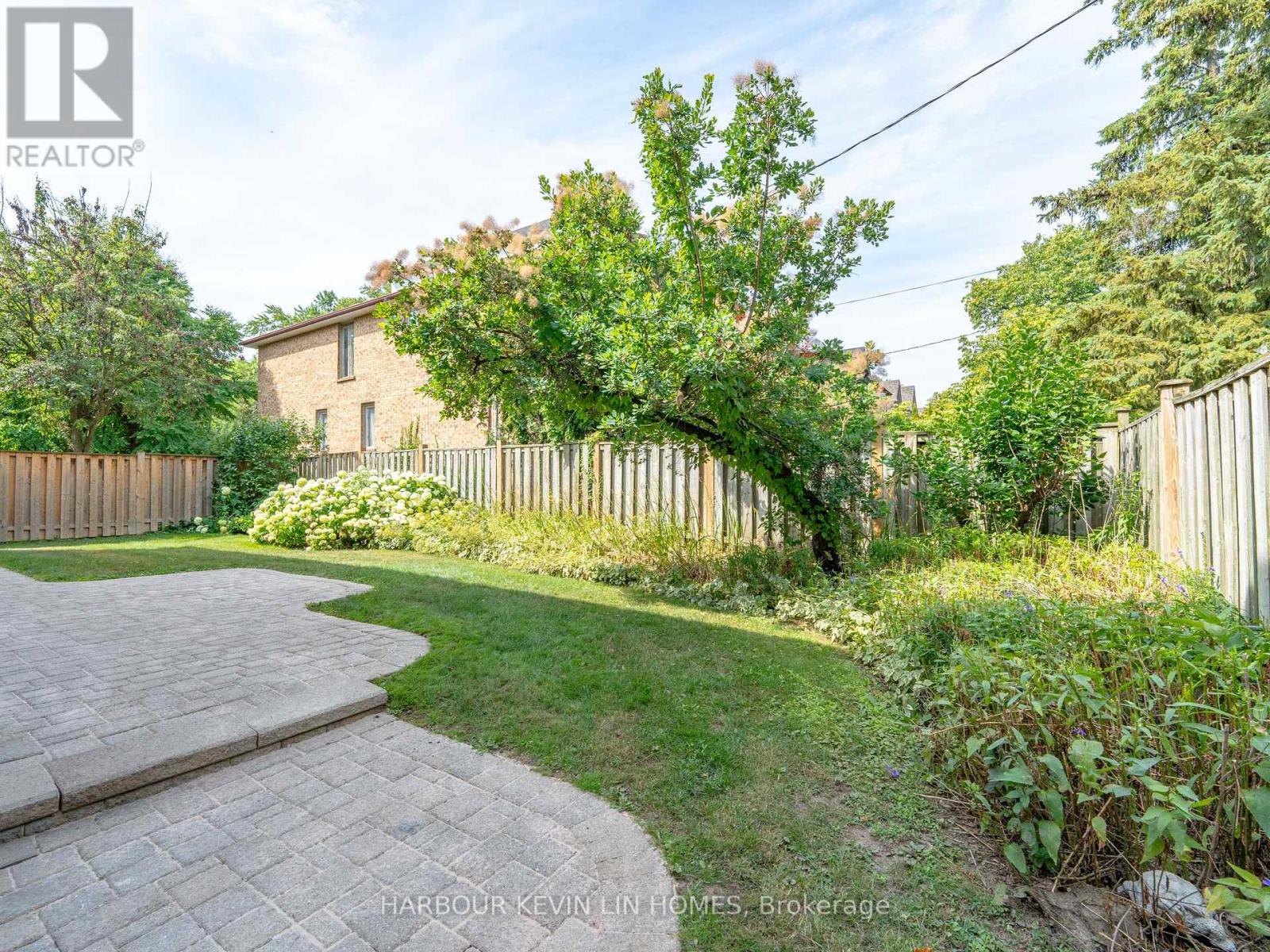 18 Whitman Street, Toronto, Ontario  M2M 3H8 - Photo 41 - C12307351