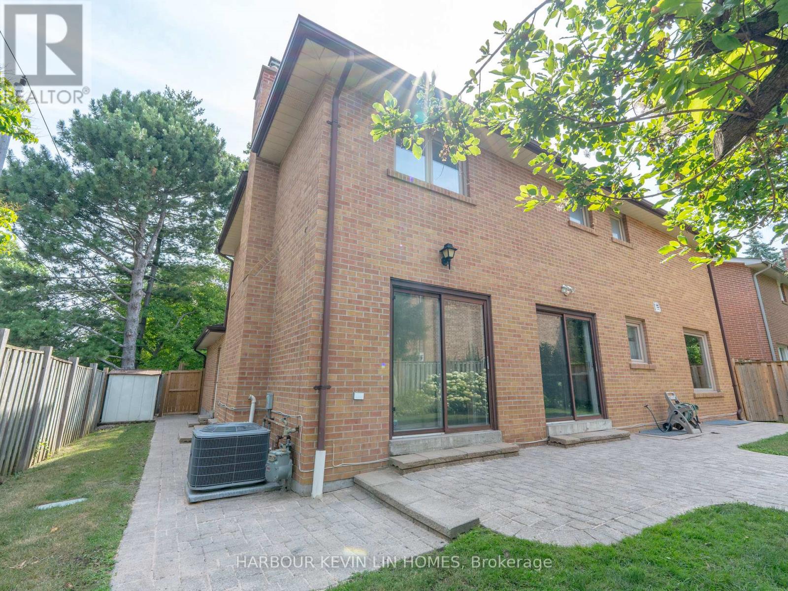 18 Whitman Street, Toronto, Ontario  M2M 3H8 - Photo 42 - C12307351