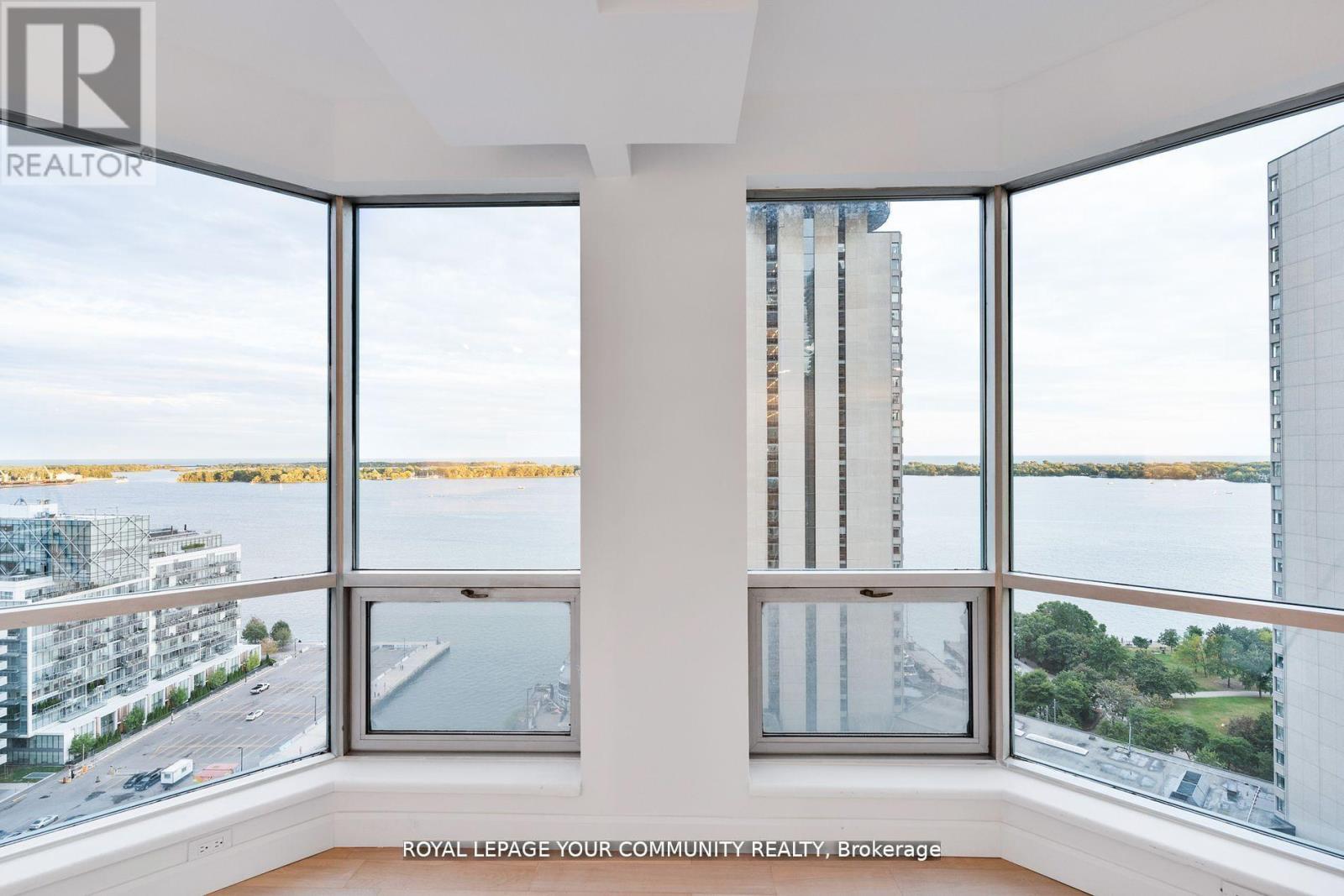 2402 - 10 Queens Quay W, Toronto, Ontario  M5J 2R9 - Photo 10 - C12307401