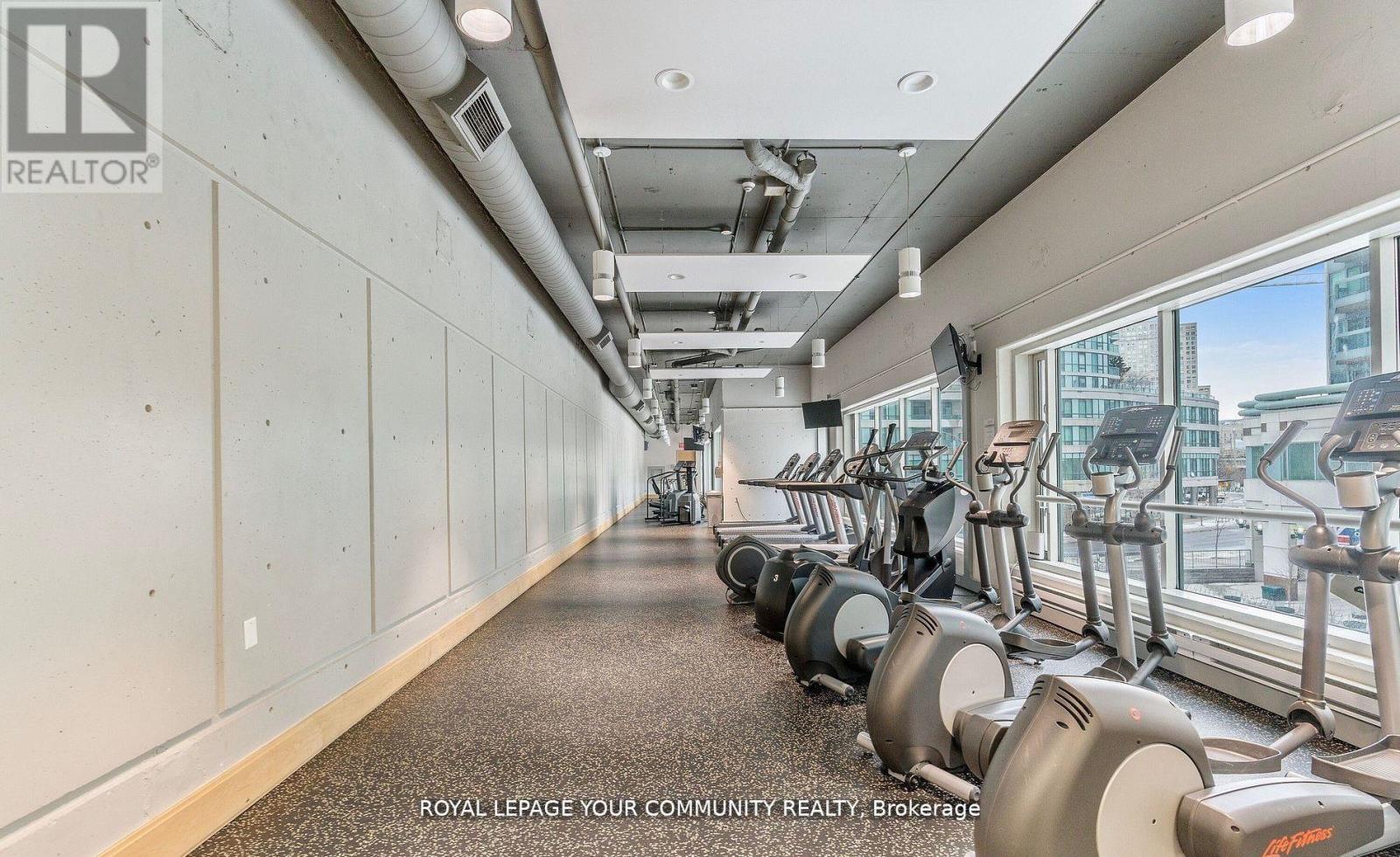 2402 - 10 Queens Quay W, Toronto, Ontario  M5J 2R9 - Photo 31 - C12307401
