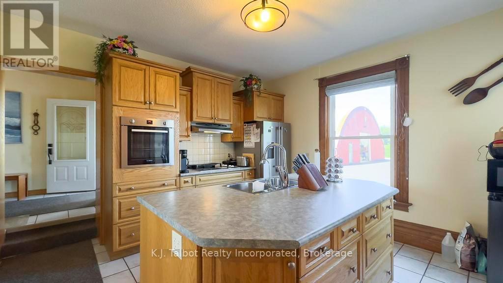 79823 Bluewater Highway, Central Huron, Ontario  N7A 3X8 - Photo 16 - X12307538